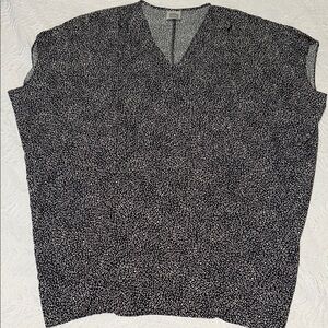 Nom maternity nursing Black and White Patterned V-Neck Dress EUC S